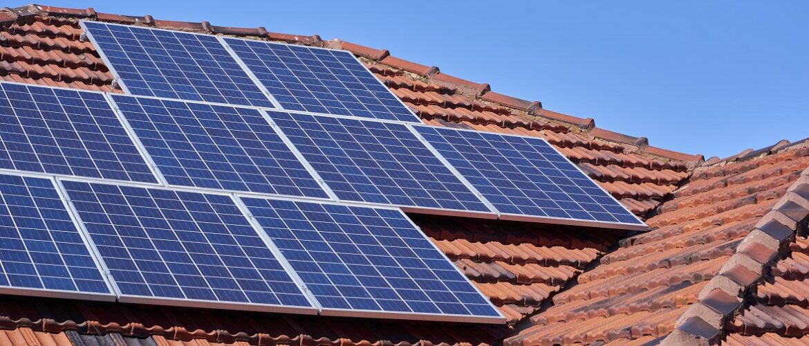 ΦΩΤΟΒΟΛΤΑΪΚΟ ΣΤΕΓΗΣ